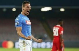 Pemain Napoli Arek Milik Berseteru dengan Klub, Ini Sebabnya