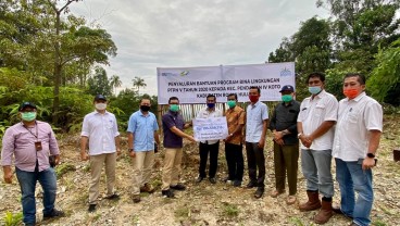 PTPN V Bantu Jalan Masyarakat : Seperti Air di Padang Pasir