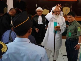 Abu Bakar Baasyir Bebas Jumat, Keluarga Batasi Kunjungan Simpatisan