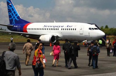 Bandara Supadio Ramai Didatangi Keluarga Penumpang Pesawat Sriwijaya SJY 182