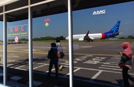 Keluarga Penumpang Pesawat Sriwijaya SJ-182 Padati Bandara Supadio Pontianak