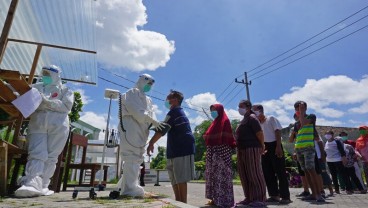 Warga Kediri Diminta Bersiap Vaksinasi Covid-19. Tulung Agung Perpanjang Jam Malam