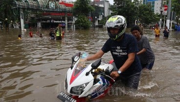 Curah Hujan Tinggi, Empat Daerah di Sumbar Dilanda Banjir