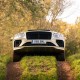 Bentley Bentayga V8 Dapat Gelar SUV Mewah Tahun Ini