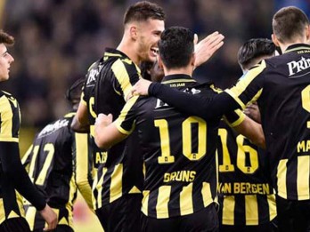 Hasil Liga Belanda : Vitesse Geser PSV & Feyenoord, Samai Nilai Ajax