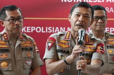 Jokowi Serahkan Calon Kapolri ke DPR Hari Ini