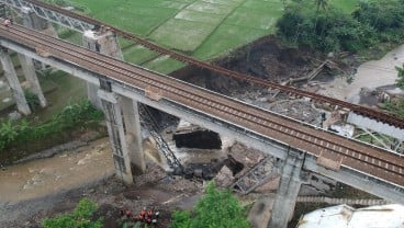 Sempat Roboh, KAI Segera Bangun Jembatan KA di Brebes 