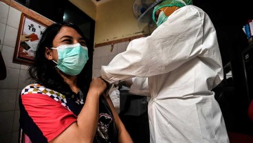 Media Asing Soroti Vaksinasi Covid-19 di Indonesia, Kenapa Dimulai dari Usia Muda?