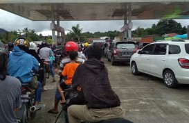 Harga Melejit, Bensin di Mamuju Rp30.000 per Liter