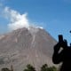 Meletus, Gunung Sinabung Semburkan Debu Setinggi 500 Meter