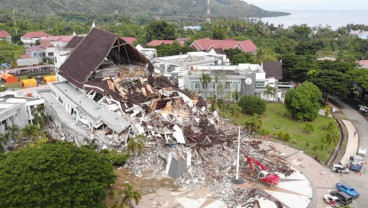 Gempa Mamuju & Majene: Minim Asuransi di Tanah Bencana