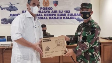 Panasonic Donasikan 400 Unit Emergency Kit ke Mamuju dan Majene