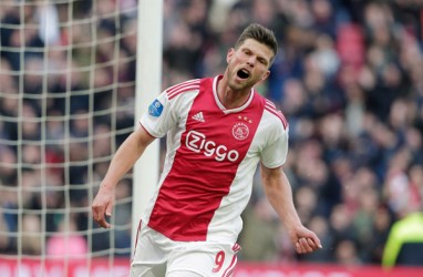 Huntelaar Tinggalkan Ajax, Misi Selamatkan Schalke dari Degradasi