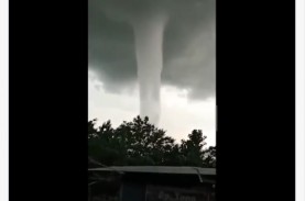 Heboh Puting Beliung Mirip Tornado Terjang Wonogiri,…