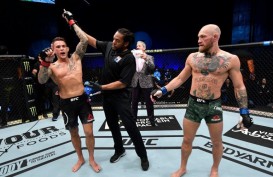 Kembali ke Panggung UFC, Conor McGregor Dipukul KO Dustin Poirier