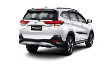 Low SUV Terlaris, Ini Harga Toyota Rush 2021