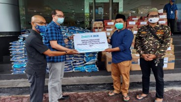 BCA Salurkan Bantuan bagi Masyarakat Terdampak Banjir di Kalimantan Selatan