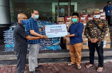 BCA Salurkan Bantuan bagi Masyarakat Terdampak Banjir di Kalimantan Selatan