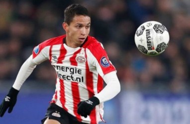 PSV Eindhoven Dekati Ajax Amsterdam di Klasemen Liga Belanda