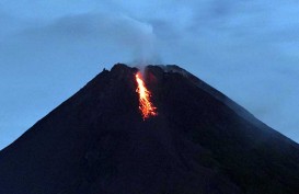 Erupsi Gunung Merapi, Penumpang Solo & Yogyakarta Wajib Pantau Status Penerbangan