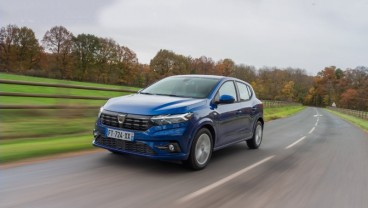 Dacia Sandero Raih Car of the Year 2021 L'argus