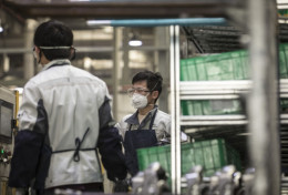 Output Manufaktur China Kembali Melambat pada Januari 2021