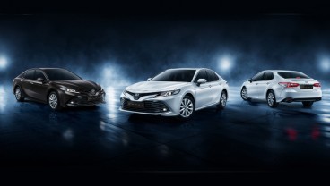 Toyota Camry Model Sedan Terlaris, Ini Harganya