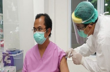Kemenkes Pastikan Vaksinasi Covid-19 untuk Nakes Rampung Februari