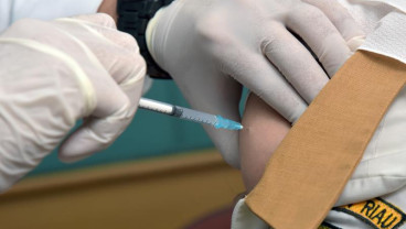 Bio Farma: TNI-Polri Mulai Vaksinasi Covid-19 Akhir Februari 2021