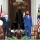 Tamu Negara Pertama 2021, Jokowi Sambut PM Muhyiddin di Istana Merdeka