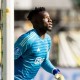 Minum Obat Istri, Kiper Ajax Amsterdam Andre Onana Diskors Setahun