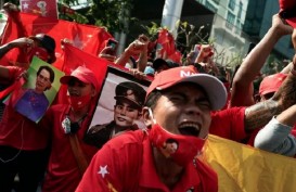 Militer Myanmar Blokir Internet, Ribuan Orang Tetap Demo Kudeta