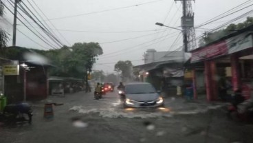 Jakarta Diguyur Hujan Sepanjang Hari Ini, Minggu 7 Februari