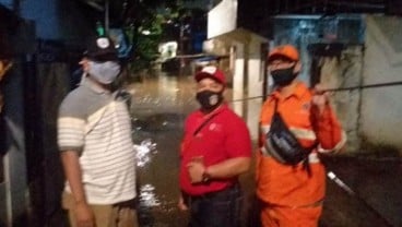 Siaga Banjir, Pejaten Timur Siapkan Perahu dan Posko Pengungsian