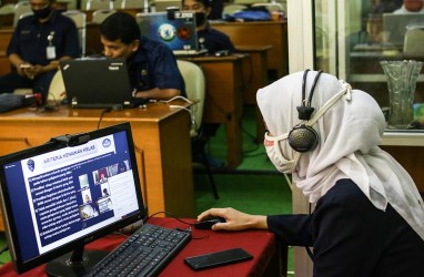 Instruksi Mendagri Terbaru: Tak berubah, Sekolah Online dan Kapasitas Tempat Ibadah 50%