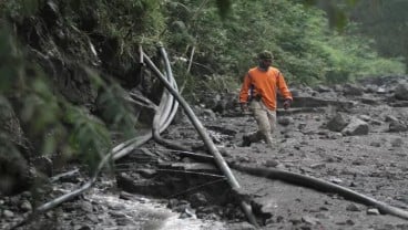 Warga Benahi Kerusakan Akibat Lahar Merapi