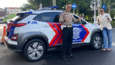 Pertama! Polisi Patwal di Jawa Barat Gunakan Mobil Listrik