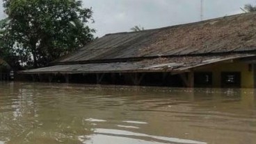 Banjir yang Mengepung Karawang Akibat Luapan Tiga Sungai Besar