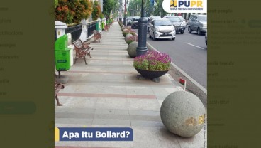 Terkuak! Ternyata Ini Fungsi Bola-Bola Beton di Trotoar