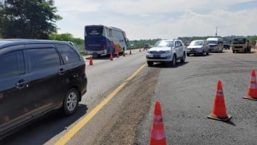 Sistem Contraflow Masih Diterapkan di Sebagian Ruas Jalan Tol Cipali