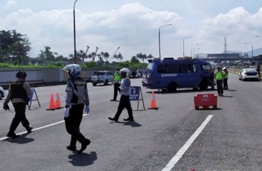 PPKM Mikro, 500 Kendaraan Menuju Kabupaten Bandung Diputar Balik