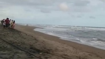 Seorang Mahasiswa Hilang Usai Terseret Ombak di Pantai Cikaso Garut