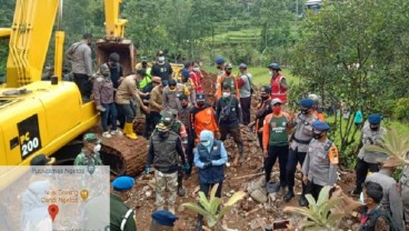 LONGSOR NGANJUK: 9 Orang Tewas, 10 Orang Masih Dicari