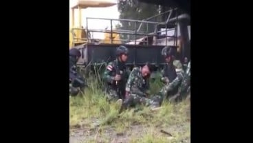 Viral! Video Prajurit TNI Terluka saat Baku Tembak dengan Separatis OPM