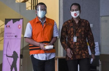 Terungkap! Edhy Prabowo dan Istri Beli Barang Mewah di AS Pakai Kartu Kredit PNS