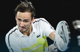 Daniil Medvedev Tantang Novak Djokovic di Final Australia Terbuka