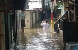Hastag Banjir Jadi Trending Topic di Twitter, TMC Polda Metro Bagikan Titik Genangan Air