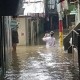 Banjir di Bekasi, Warga Terjebak di Rumah saat Air Meninggi, Minta Dievakuasi