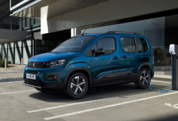Peugeot e-Rifter Baru Siap Listrik Penuh
