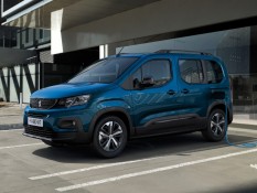 Peugeot e-Rifter Baru Siap Listrik Penuh